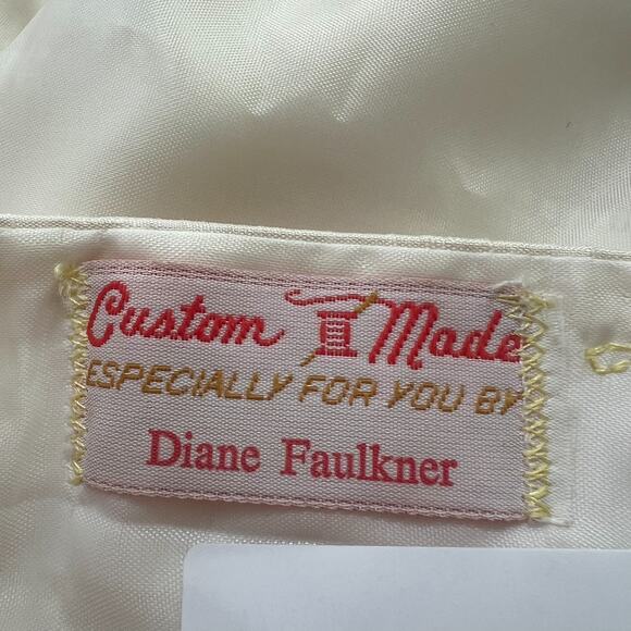 Custom Made Wedding Dress by Diane Faulkner Back Sleeveless Double Lined 32" - Picture 6 of 8